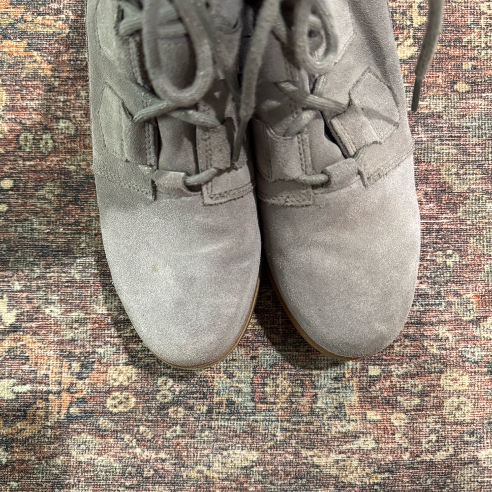 Sorel Evie Lace-Up Wedge Bootie Gray Suede 8.5 - Picture 3 of 9